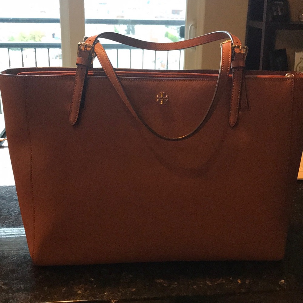 Gorgeous new Tory Burch tote bag